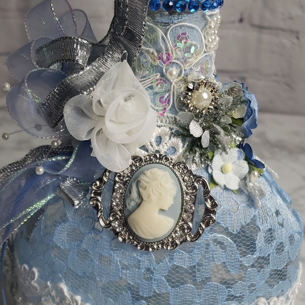 ‎Blue Victorianesque Bottle - Picture 12 of 12